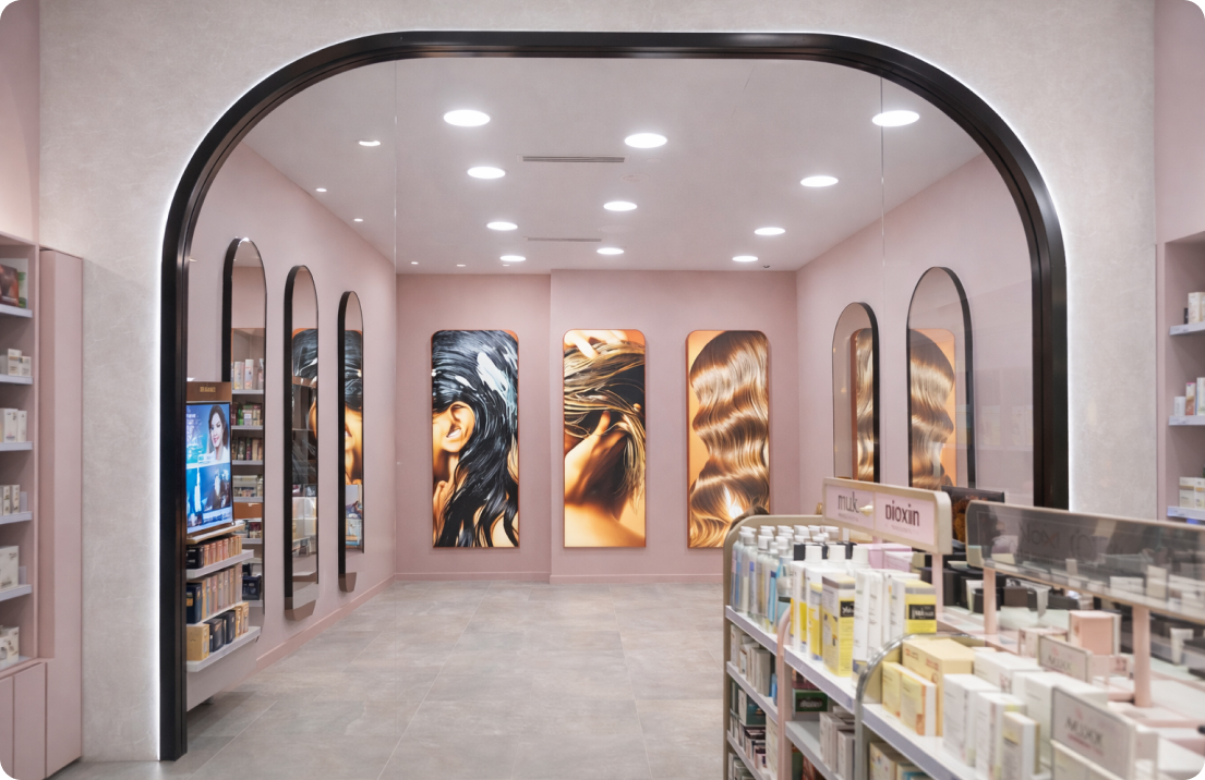 Hairhouse storefront experience